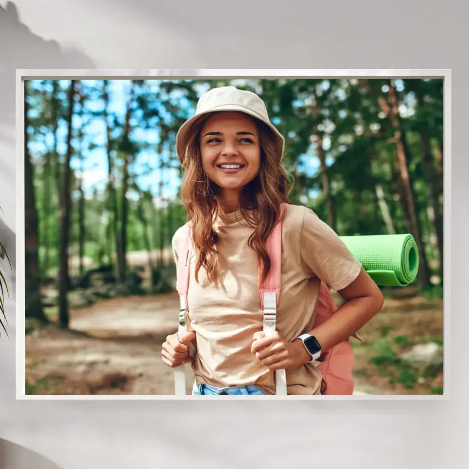 Uśmiechnięta dziewczyna - druk na płótnie, spersonalizowany prezent dla kobiety