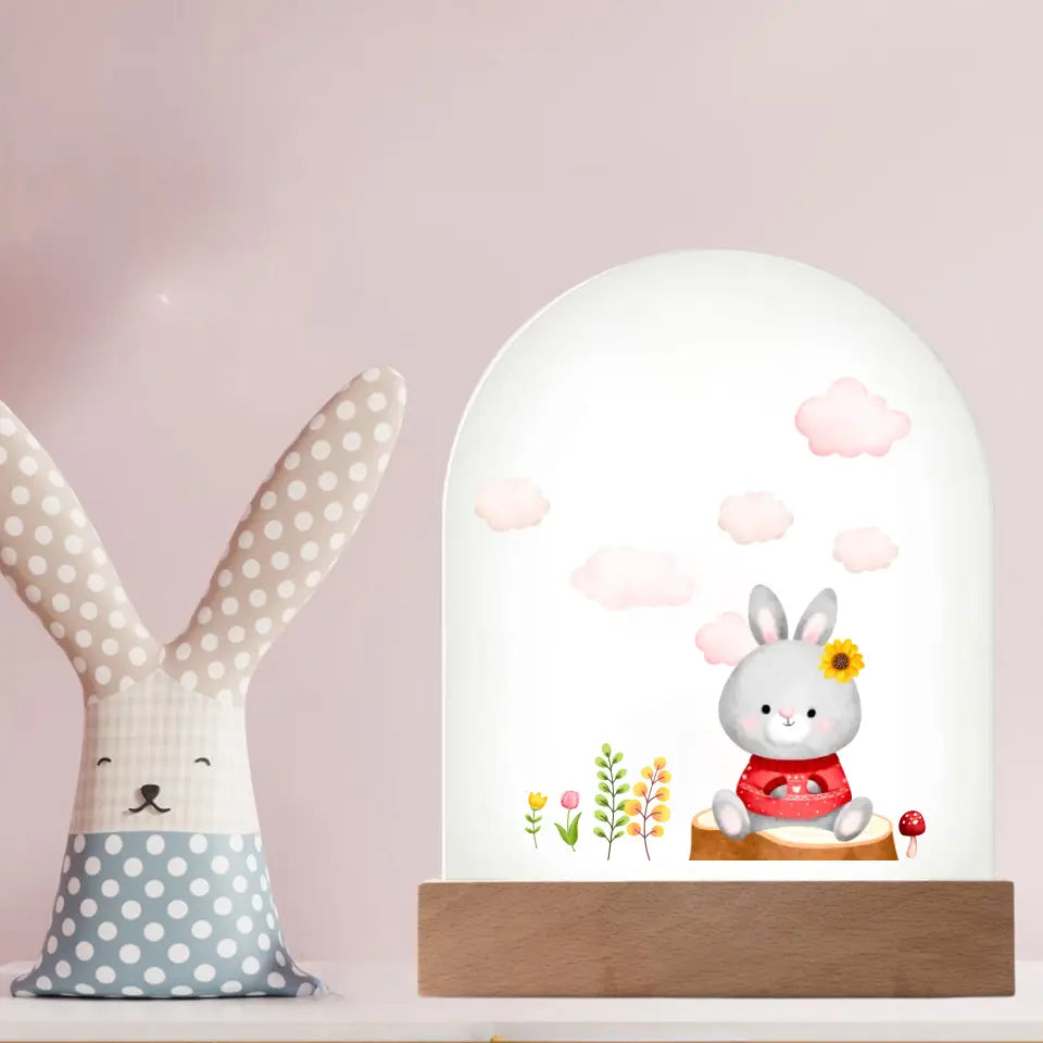 Lampka nocna dla dziecka - Królik na pniu