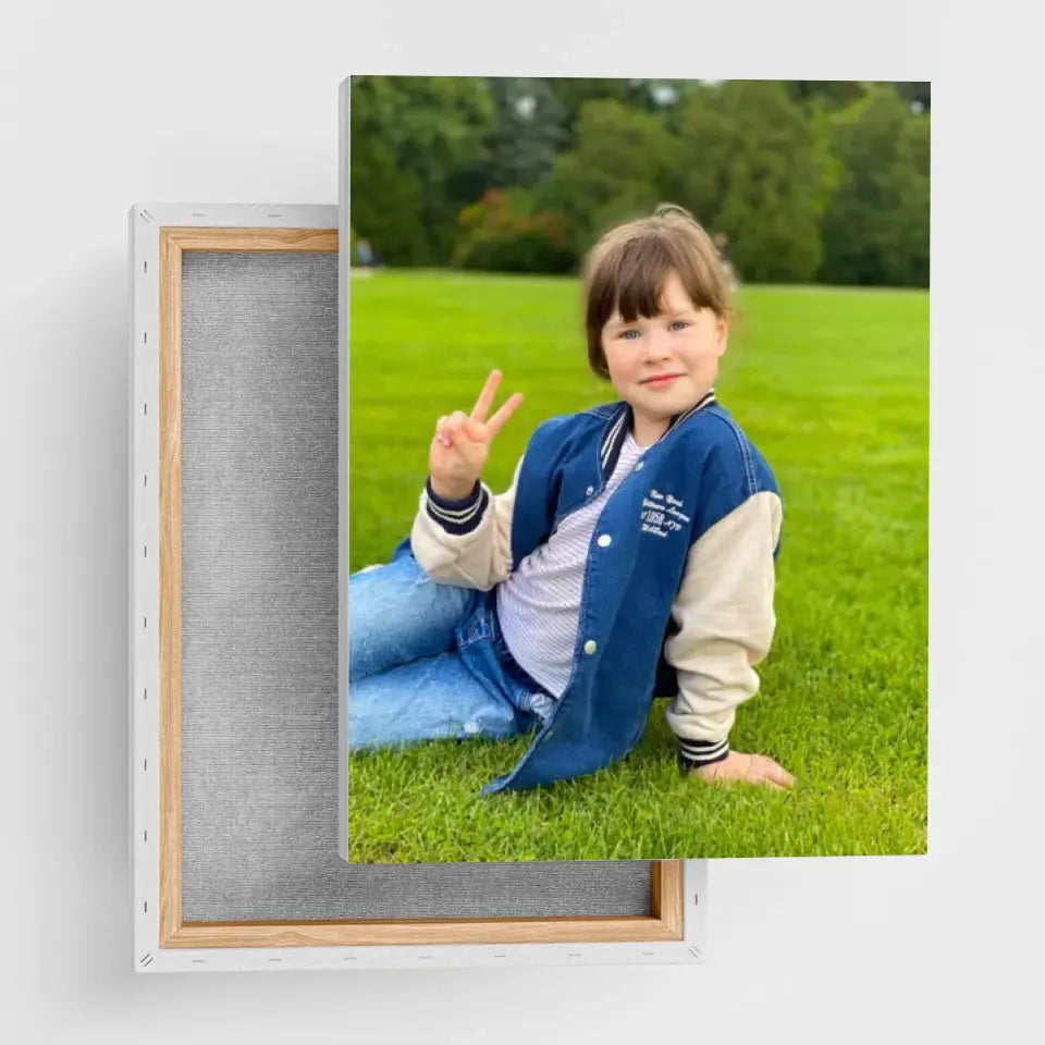 Obrazek dziecka w jasnych kolorach - druk na płótnie, spersonalizowany prezent dla dziecka, rodziny