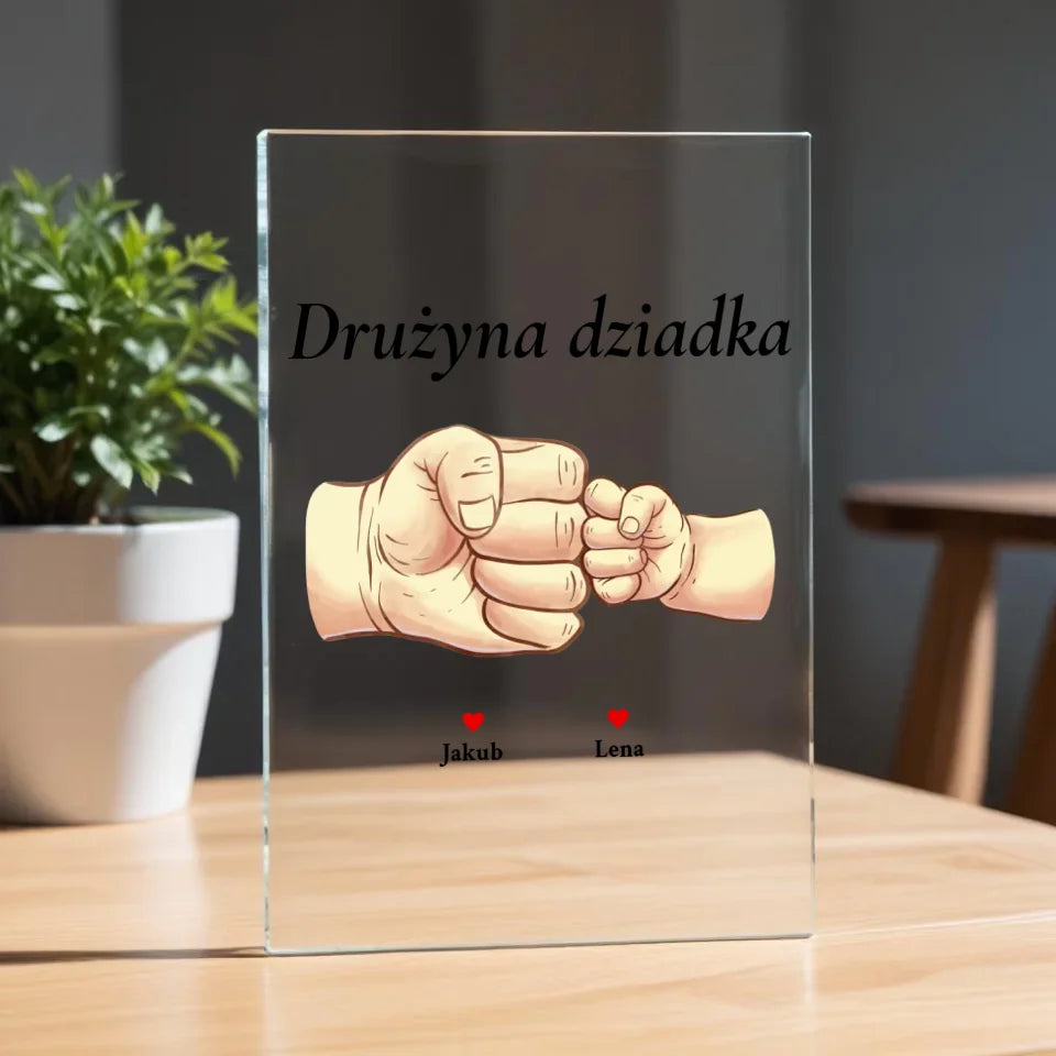 pikaso_reimagine_A-clear-glass-plaque-on-a-wooden-table-with-a-blur (18)