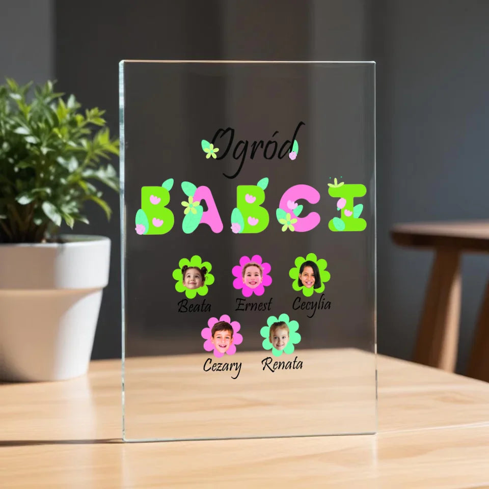 pikaso_reimagine_A-clear-glass-plaque-on-a-wooden-table-with-a-blur (18)