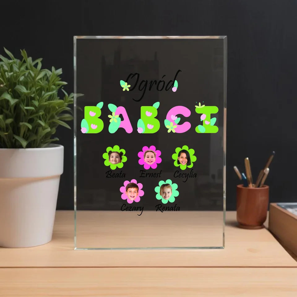 pikaso_reimagine_A-clear-glass-plaque-on-a-wooden-table-with-a-city (3)