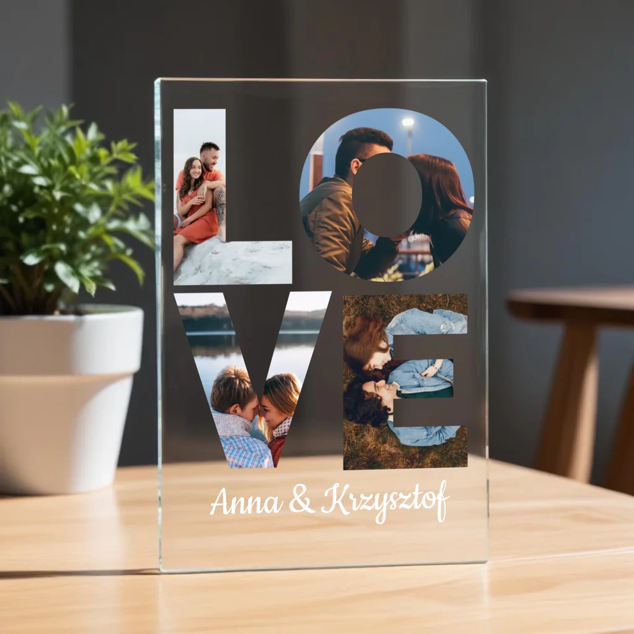 pikaso_reimagine_A-clear-glass-plaque-on-a-wooden-table-with-a-blur (18)