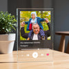 pikaso_reimagine_A-clear-glass-plaque-on-a-wooden-table-with-a-blur (18)